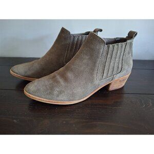 Dolce Vita Kadie Gray Suede Chelsea Ankle Bootoe/Pre-owned, Sz. 8